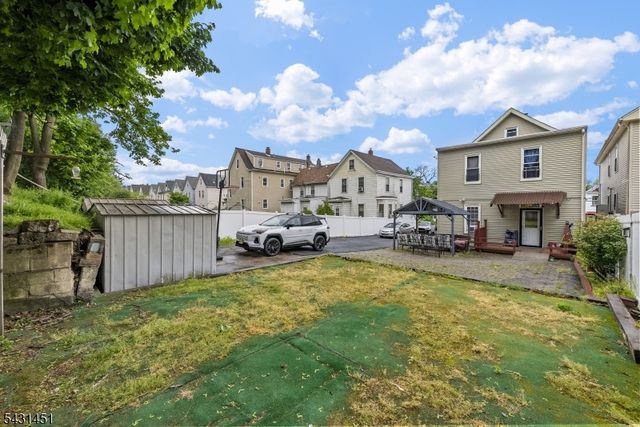 171 Burgess Pl, Passaic City, NJ 07055