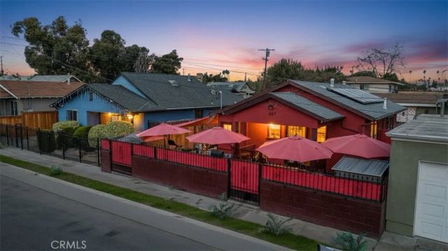 657 W 66th, Los Angeles, CA 90044