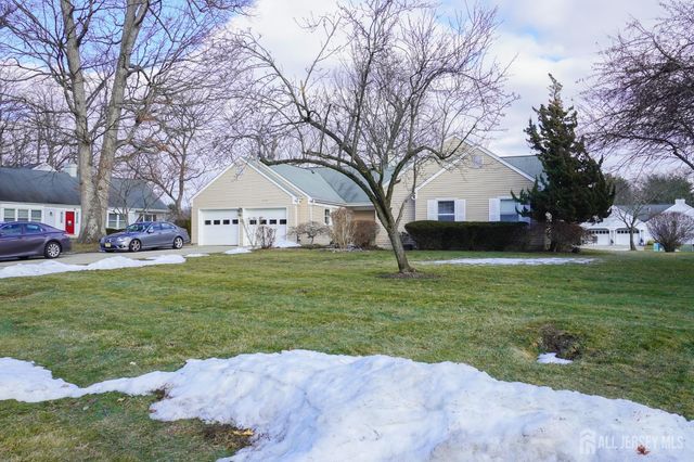 675 Yarborough Way A, Monroe, NJ 08831