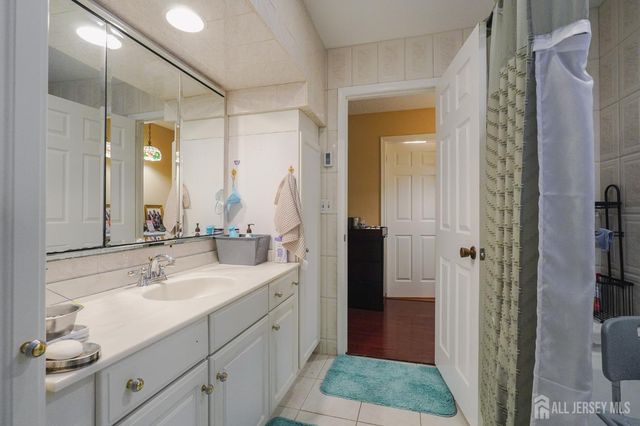 675 Yarborough Way A, Monroe, NJ 08831