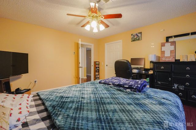 675 Yarborough Way A, Monroe, NJ 08831