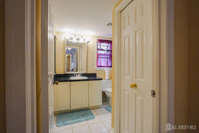 675 Yarborough Way A, Monroe, NJ 08831