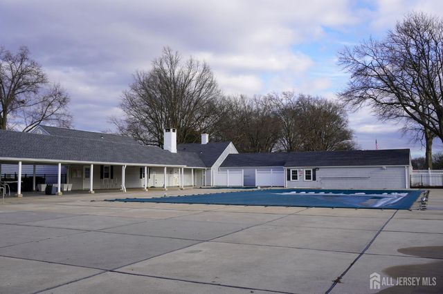 675 Yarborough Way A, Monroe, NJ 08831