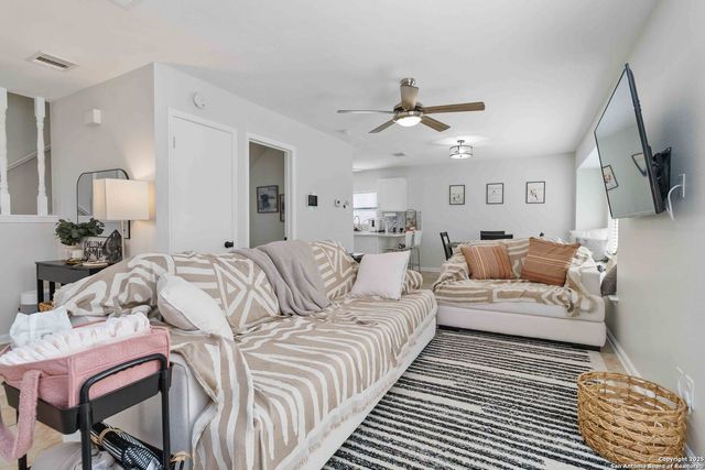 7233 Breeze, San Antonio, TX 78250