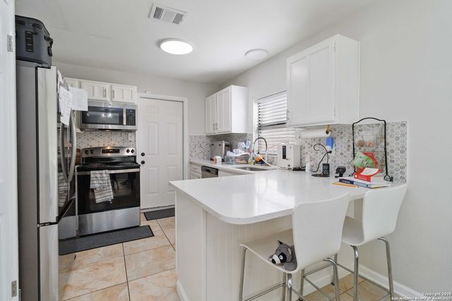 7233 Breeze, San Antonio, TX 78250