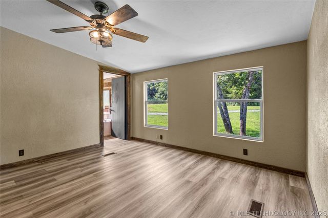 115152 S 4237 Road, Eufaula, OK 74432