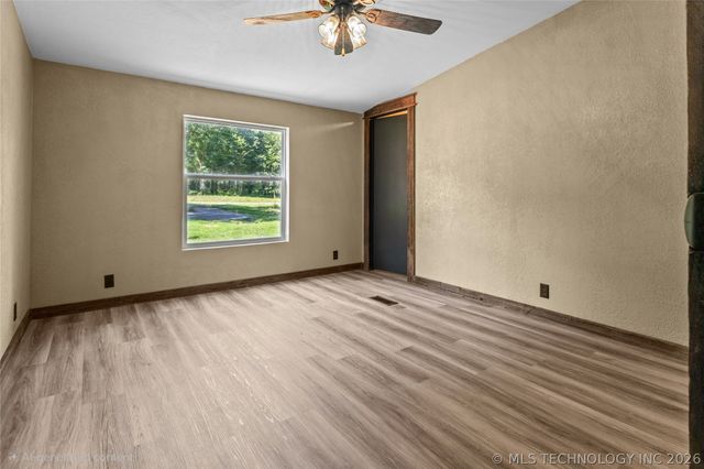115152 S 4237 Road, Eufaula, OK 74432
