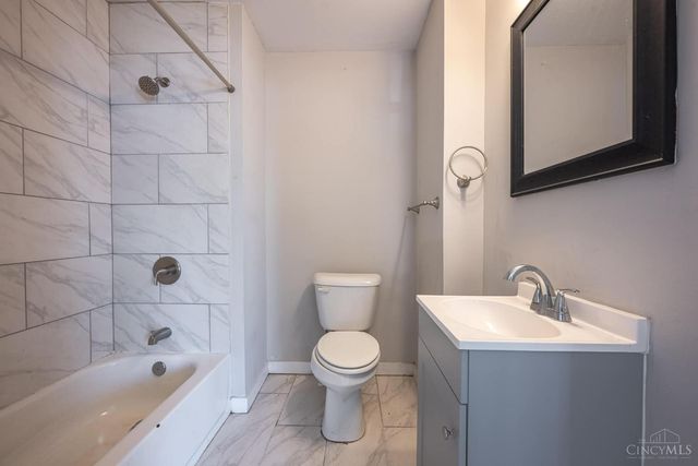 2418 Sherman Avenue, Middletown, OH 45044