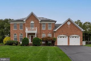 5 MURRAY RD, Moorestown, NJ 08057