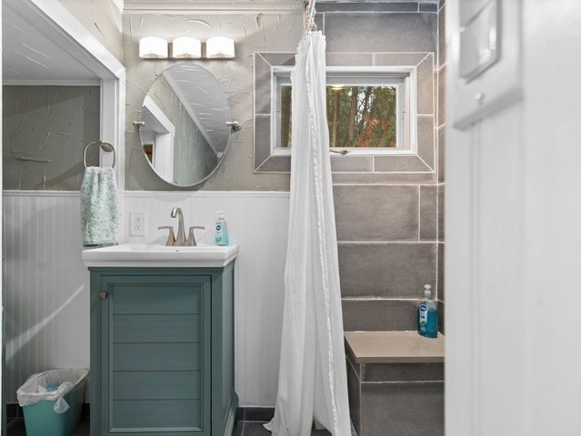 7787 East Shore Road, Traverse City, MI 49686