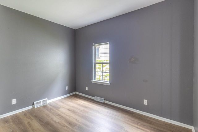 3450 N 23rd STREET, Milwaukee, WI 53206