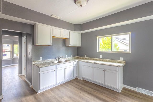 3450 N 23rd STREET, Milwaukee, WI 53206