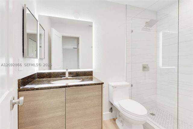 10125 W Sunrise Blvd 302, Plantation, FL 33322