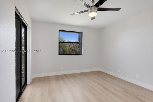 10125 W Sunrise Blvd 302, Plantation, FL 33322