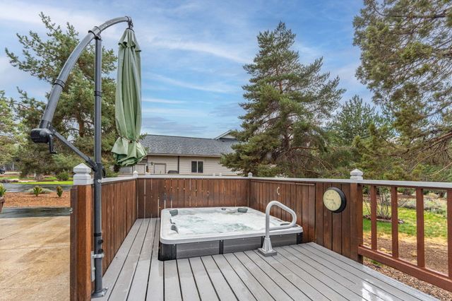 2315 Linnet Lane, Redmond, OR 97756