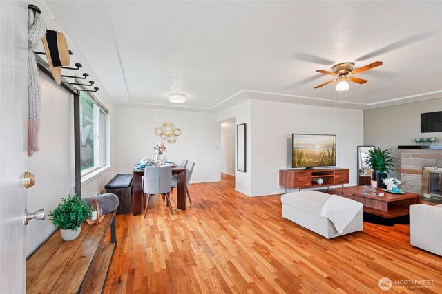 10316 Becker Drive SW, Lakewood, WA 98499