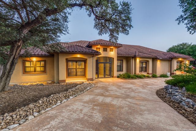 245 COPPER TRCE, New Braunfels, TX 78132