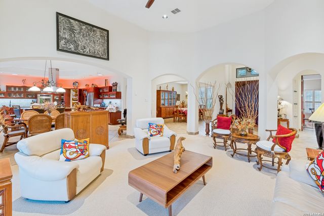 245 COPPER TRCE, New Braunfels, TX 78132