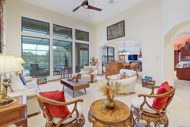 245 COPPER TRCE, New Braunfels, TX 78132