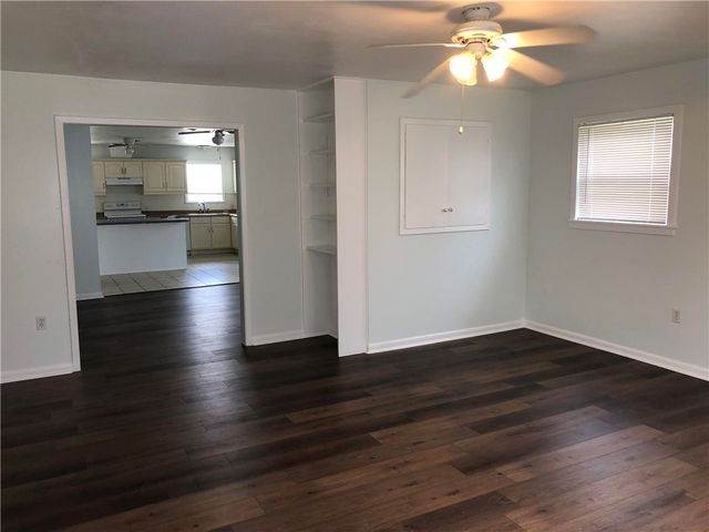 11064 North Dowling Road, College Station, TX 77845