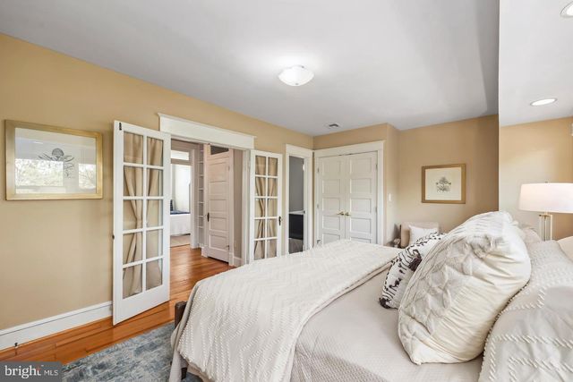 605 JOHNSTON PL, Alexandria, VA 22301