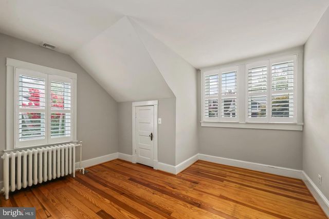 605 JOHNSTON PL, Alexandria, VA 22301