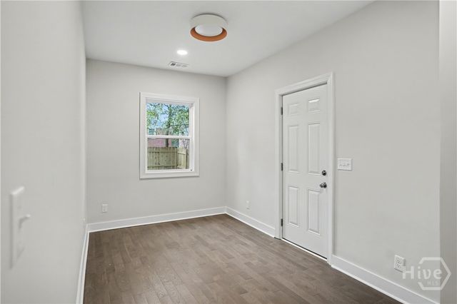 121 W 61 Street, Savannah, GA 31405