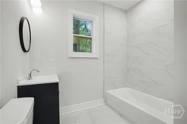 121 W 61 Street, Savannah, GA 31405