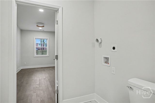 121 W 61 Street, Savannah, GA 31405