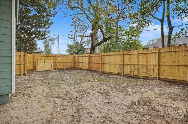 121 W 61 Street, Savannah, GA 31405