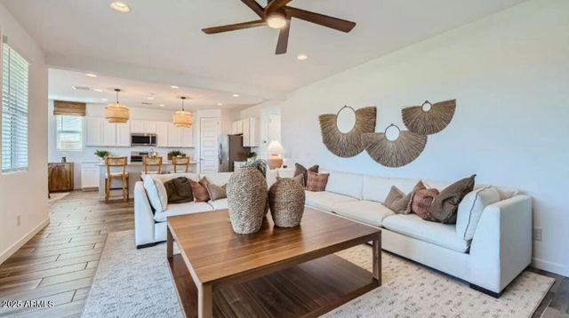 8326 E PETRA Avenue, Mesa, AZ 85212
