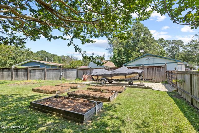 205 Dahaja Circle, Clinton, MS 39056
