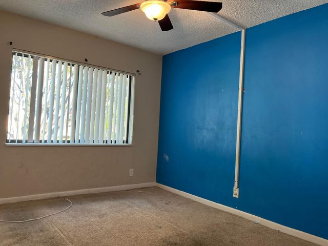 6352 Seven Springs Boulevard, Greenacres, FL 33463