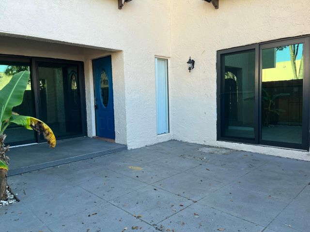 6352 Seven Springs Boulevard, Greenacres, FL 33463