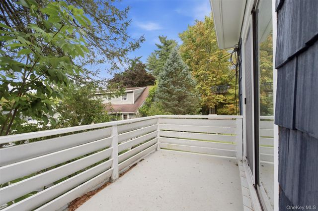1 Schuyler Lane, Cortlandt Manor, NY 10567