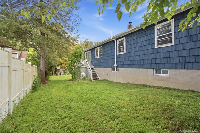 1 Schuyler Lane, Cortlandt Manor, NY 10567