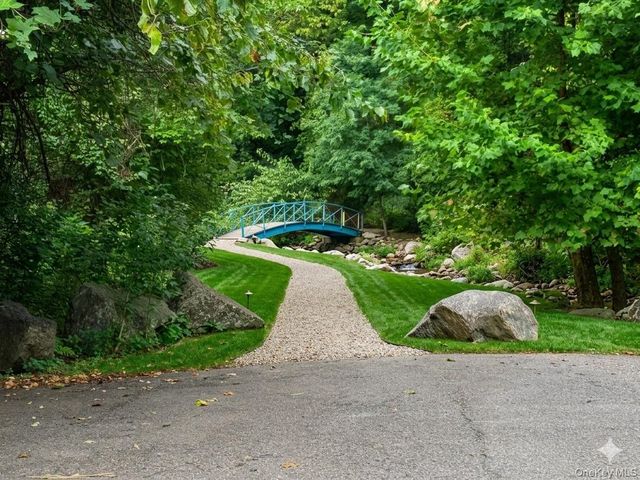 1 Schuyler Lane, Cortlandt Manor, NY 10567