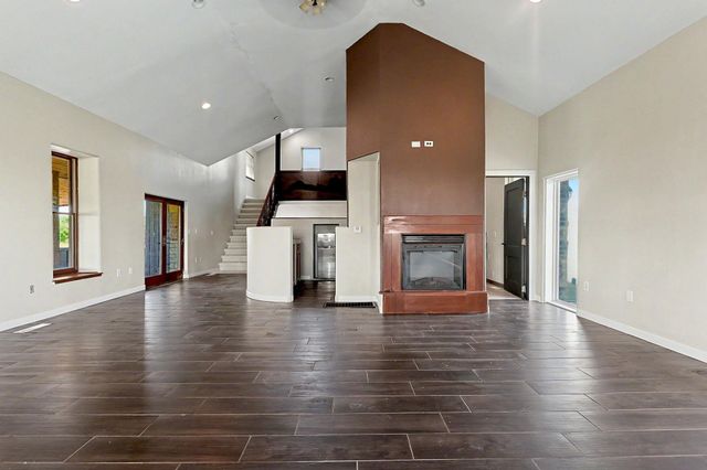 1827 SE 20th Street, El Dorado, KS 67042