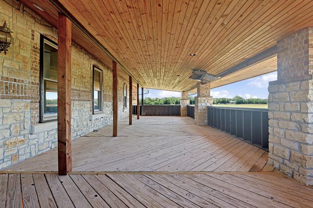 1827 SE 20th Street, El Dorado, KS 67042