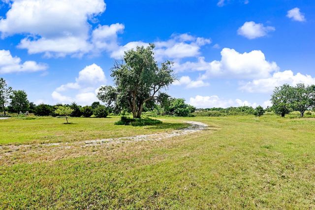 1827 SE 20th Street, El Dorado, KS 67042