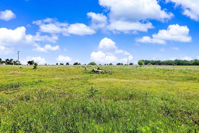 1827 SE 20th Street, El Dorado, KS 67042