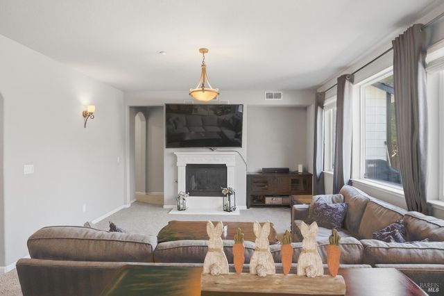 836 Antiquity Dr, Fairfield, CA 94534