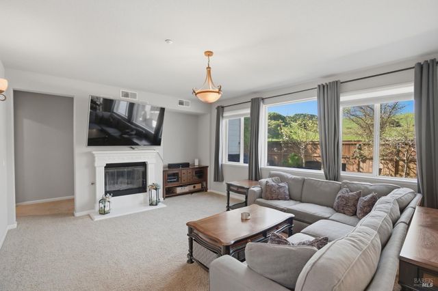 836 Antiquity Dr, Fairfield, CA 94534