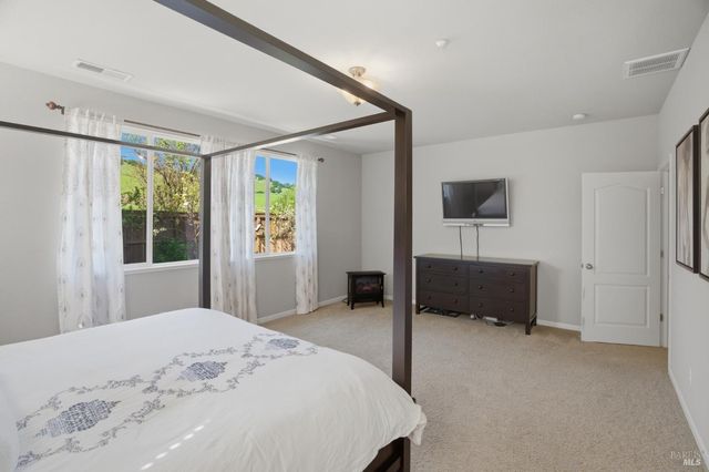 836 Antiquity Dr, Fairfield, CA 94534