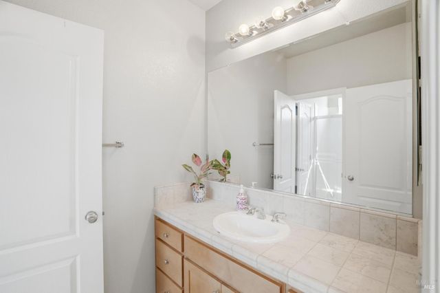 836 Antiquity Dr, Fairfield, CA 94534