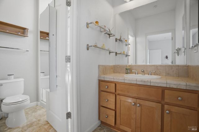 836 Antiquity Dr, Fairfield, CA 94534