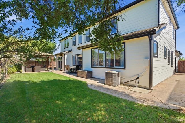 836 Antiquity Dr, Fairfield, CA 94534