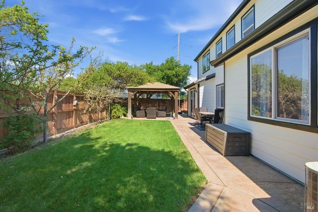 836 Antiquity Dr, Fairfield, CA 94534