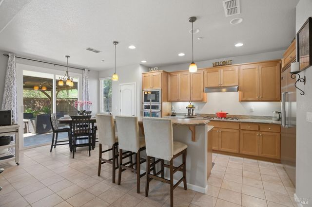 836 Antiquity Dr, Fairfield, CA 94534