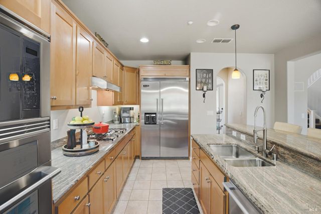 836 Antiquity Dr, Fairfield, CA 94534